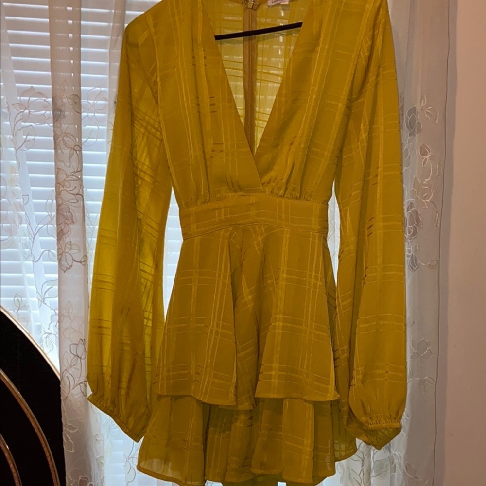 Romper - Picture 2 of 6
